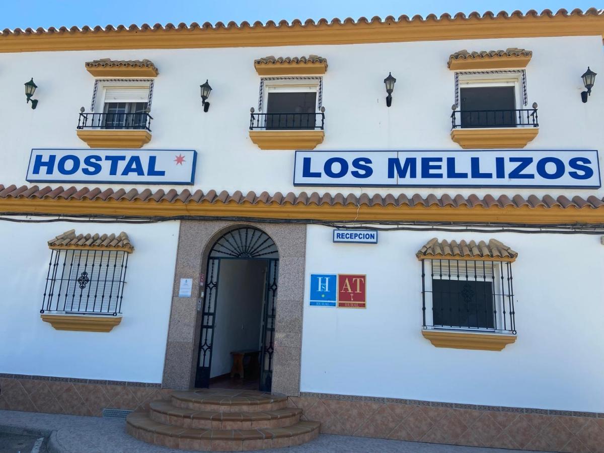 קוניל דה לה פרונטרה Hostal Los Mellizos מראה חיצוני תמונה